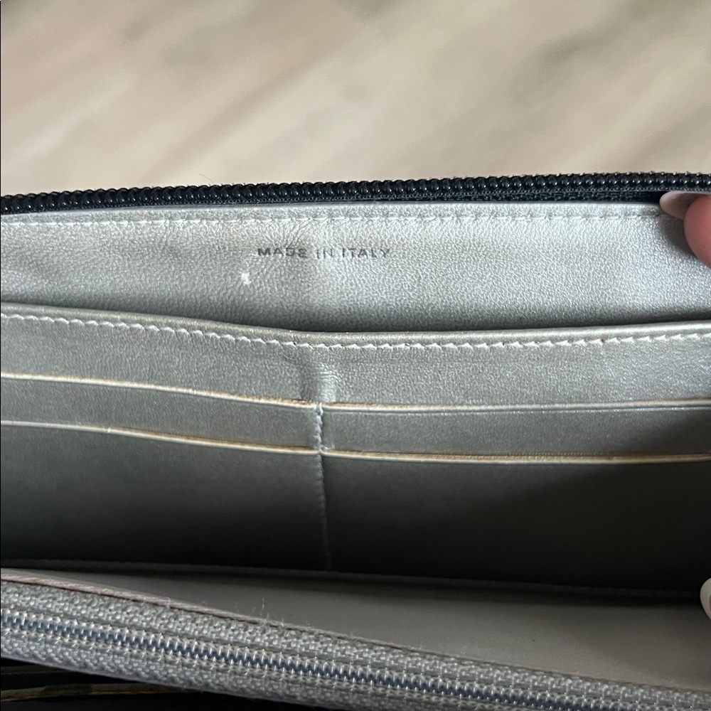🖤 CHANEL Camillia Zippy Leather Long wallet Black Authentic - Picture 11 of 17